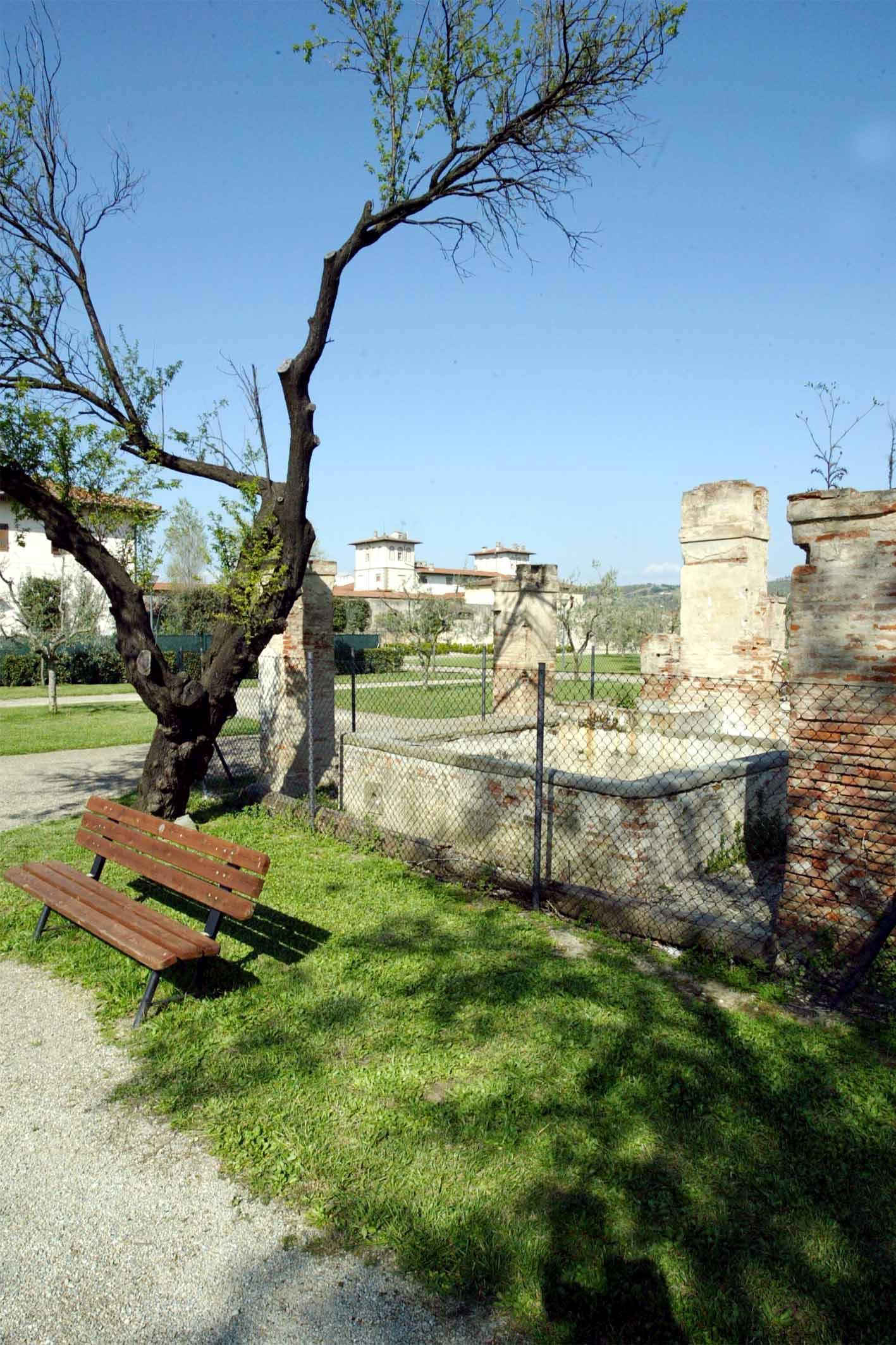 Parco al buio, furto di cavi elettrici 