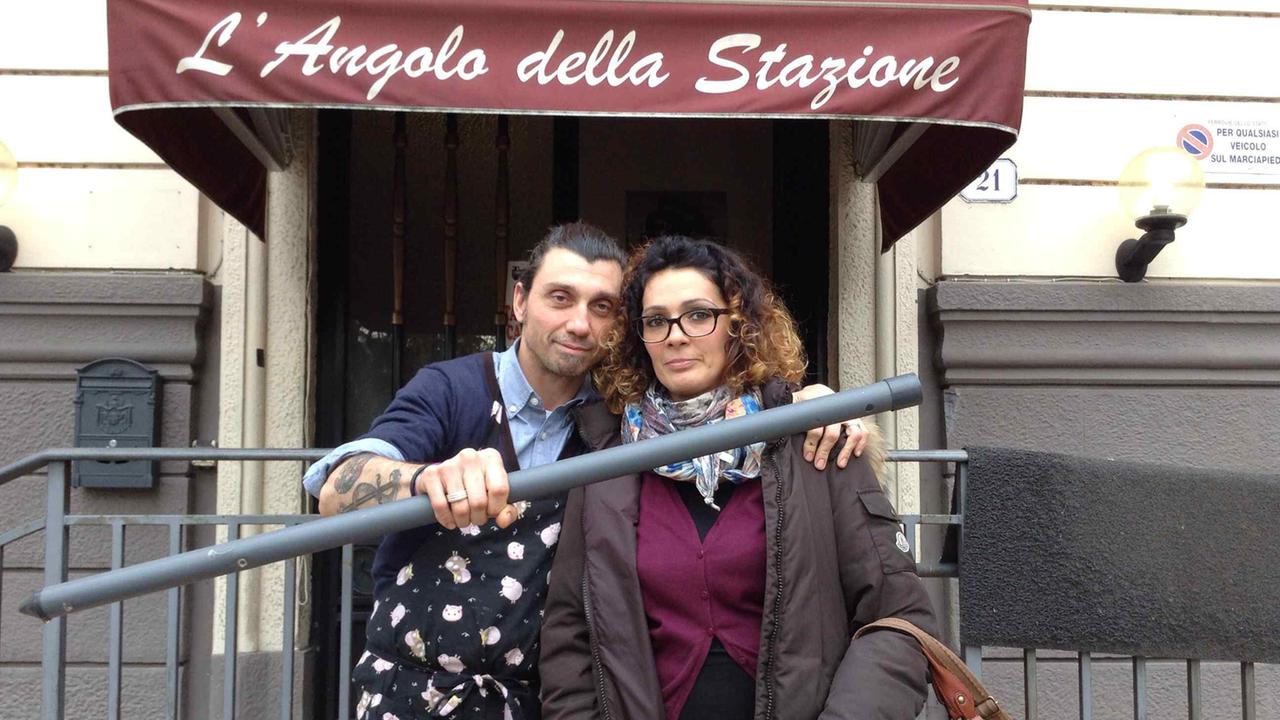 Prato, ubriaco minaccia i clienti di un locale con una spranga