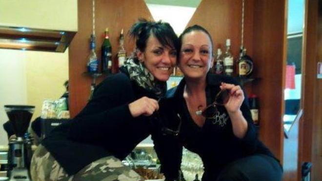 Due donne lanciano la sfida alla crisi dal banco di un bar