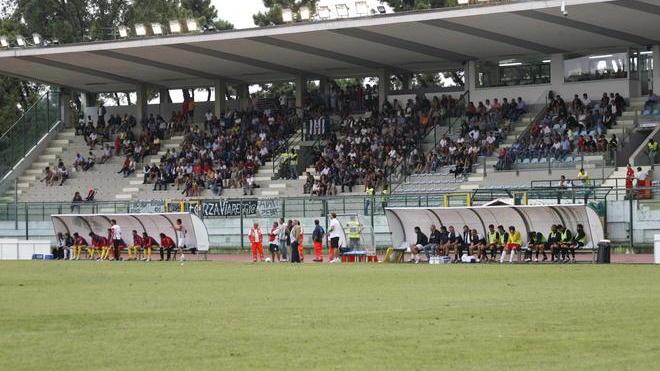 Terreno sintetico allo stadio? C’è chi dice no: «Troppo costoso»
