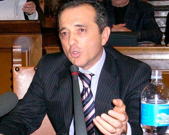 Prato, Aldo Milone attacca l’urbanista Bernardo Secchi: «Ha umiliato gli imprenditori pratesi» 
