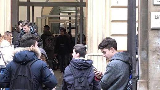 Scuola, il balzello dei contributi volontari ma che sembrano obbligatori