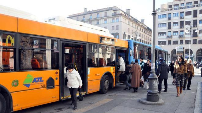 Preso il presunto molestatore del bus «Ha 42 anni, livornese e incensurato»