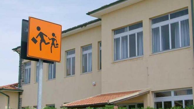 Trema la scuola ragazzi tutti fuori, giallo sulle cause