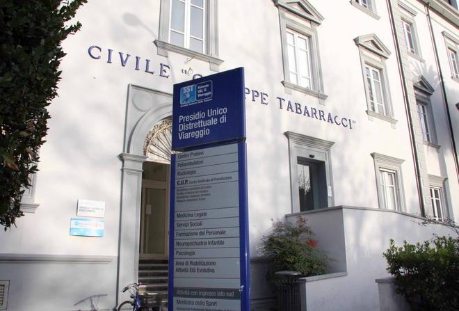 Furto nell’auto di un medico 