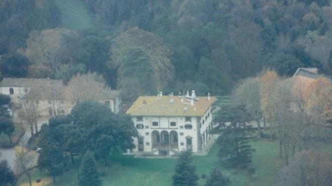 Casa Sanremo, calici al cielo con i vini di Varramista