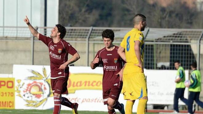 Un super Arrighini trascina il Pontedera alla vittoria