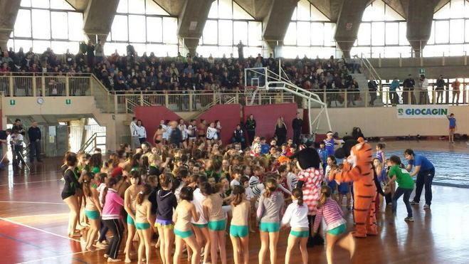 Festa grande con Giocagin al Palazzetto dello Sport
