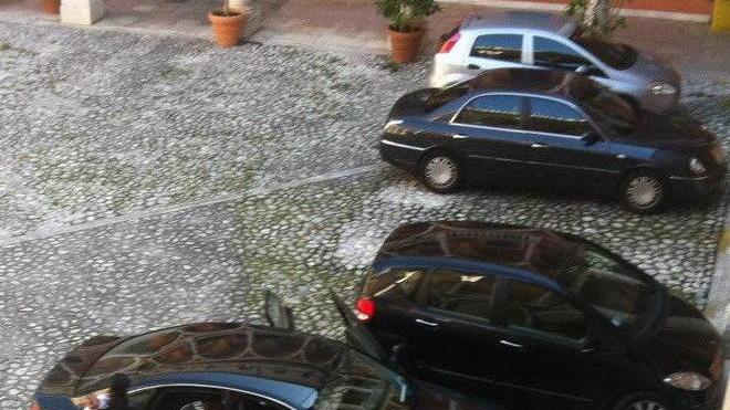 E la Provincia le ha regalate alle associazioni