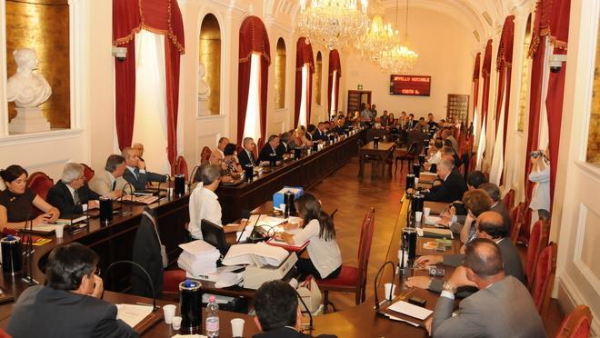 Centrodestra all’attacco: Ganau si ritiri 