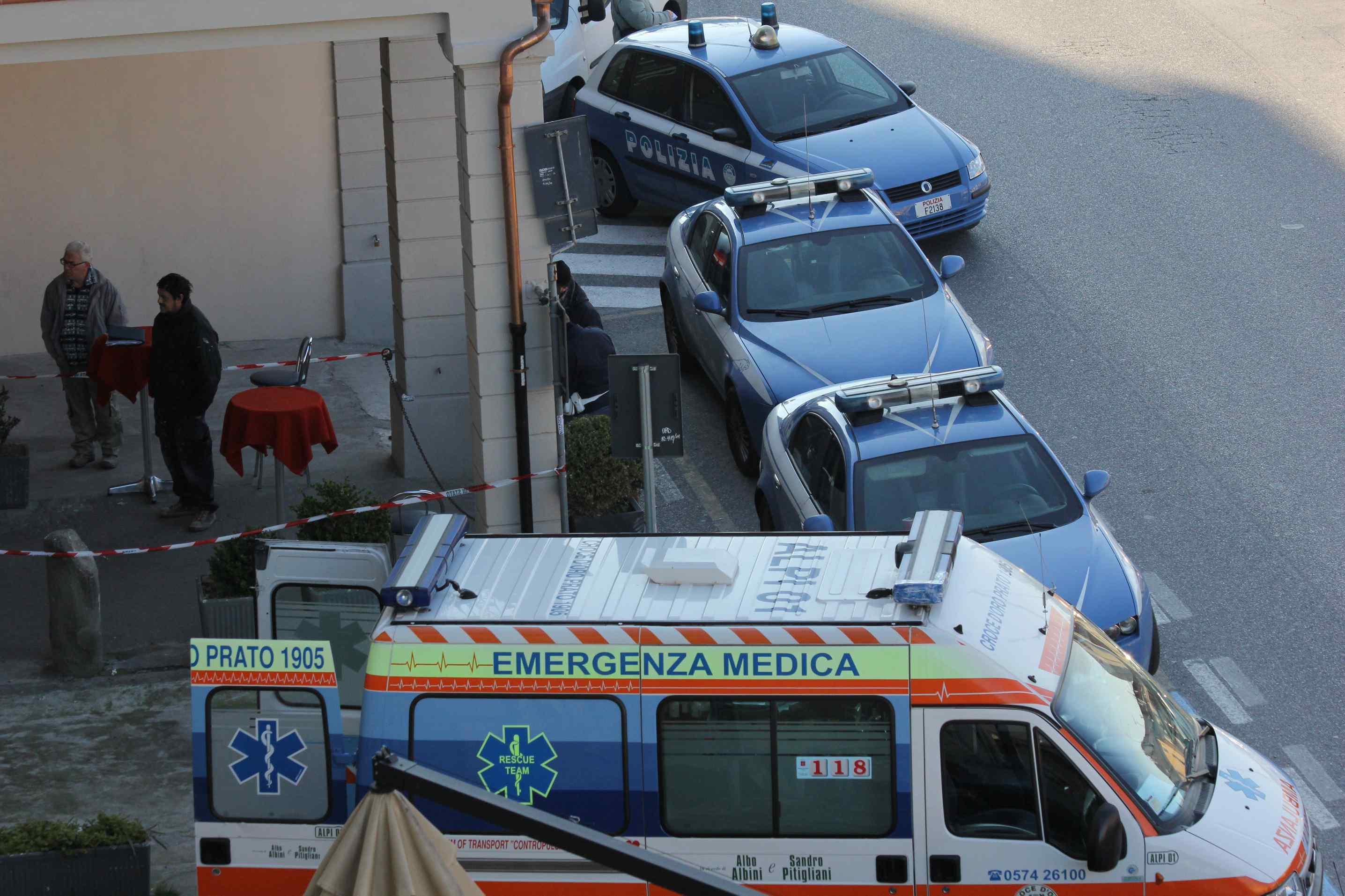 Titolare della sala giochi picchiato e lasciato legato nel locale 
