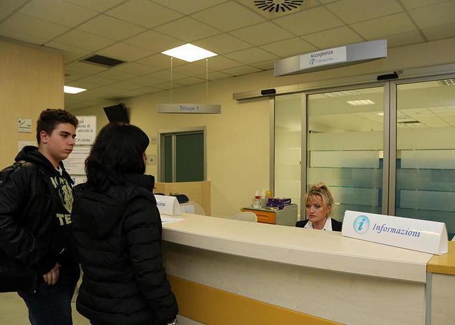 Al pronto soccorso nessuno apre 
