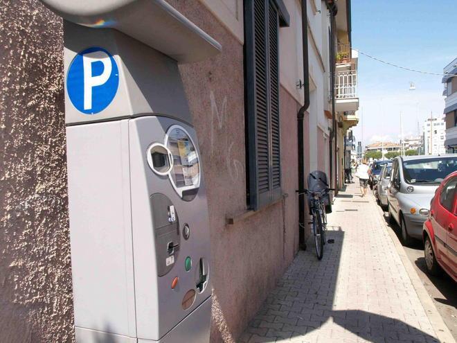 Sorpresi a manomettere i parcometri durante il carnevale 