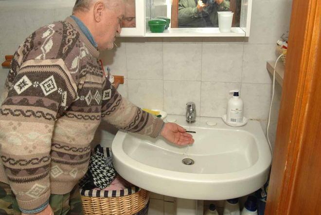 Lavori alla rete idrica Prato senz’acqua dalle 22 