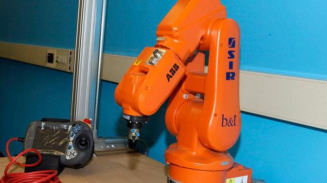 Due robot per gli studenti dell’Iti Corni