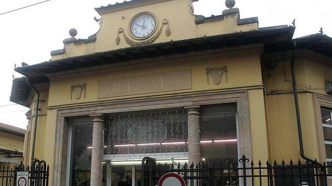 Bar e nuovi negozi al mercato coperto