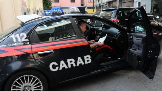 Licenziata cameriera sorpresa a rubare nella cassa del bar