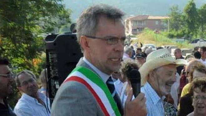 Castelnuovo fa i conti con il no alla fusione