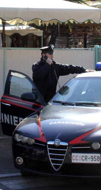 Sparatoria a Marina, fuori pericolo il ferito Si cerca il colpevole 