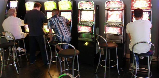 «La mia famiglia distrutta per colpa dei videopoker» 