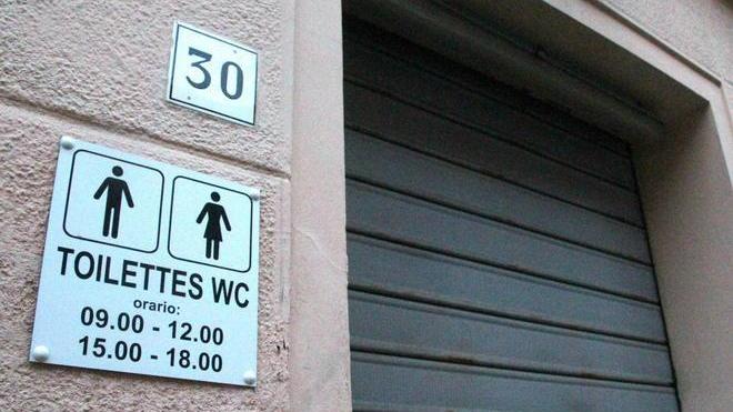 Bagni pubblici, progetto a rilento Quando riapriranno?