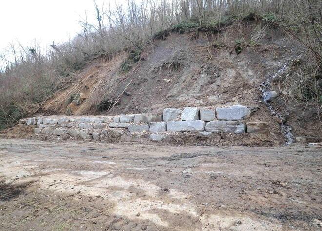 La collina continua a franare 