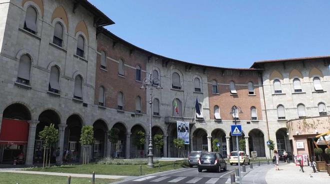 «Trasferimenti e favoritismi tra i dipendenti provinciali»