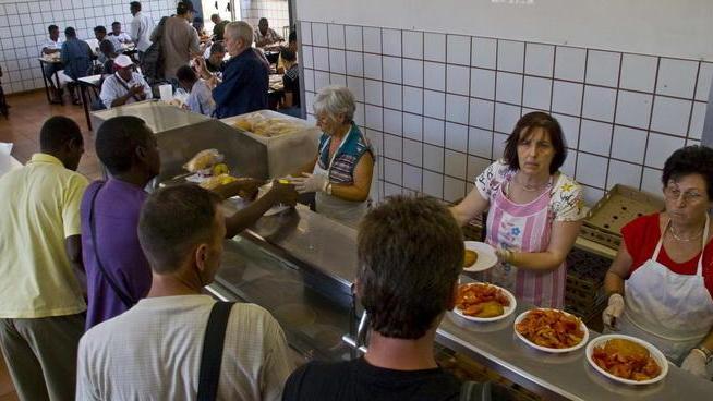 Il Comune non pagherà più il contributo minimo vitale