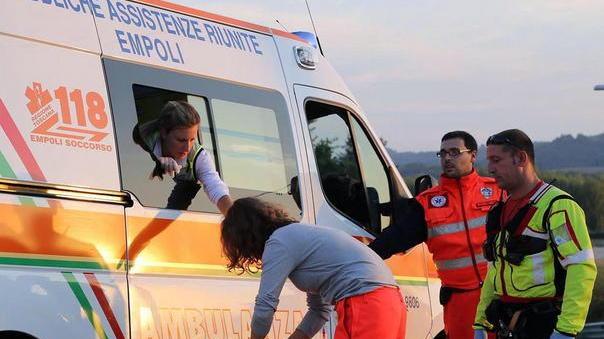 Frontale fuori dalla galleria Grave un ragazzo di 25 anni