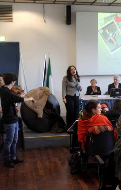 L’Isis festeggia vent’anni di scuola e lavoro 