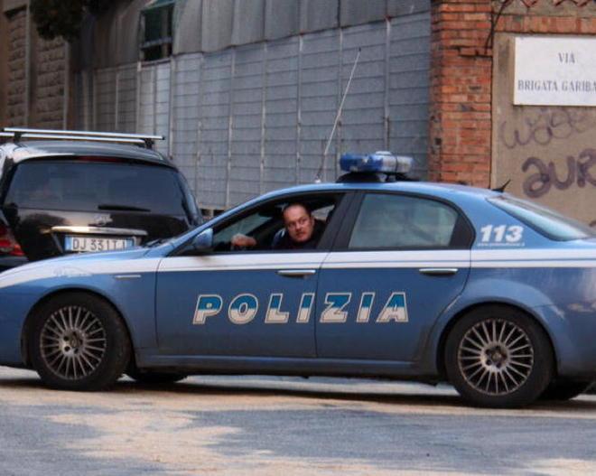 Clonano i codici dei bancomat e rubano 1200 euro 