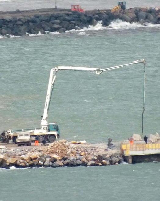 Iniziati i lavori per l’ampliamento del porto 