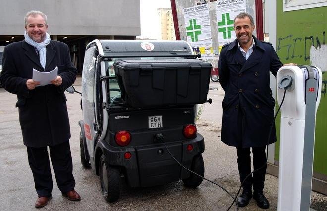 Il pieno con 5 euro. Ma di corrente 