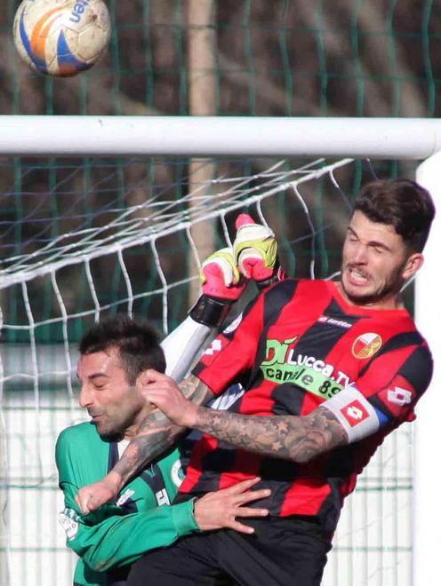Per la Lucchese prove tecniche sul campo sintetico 