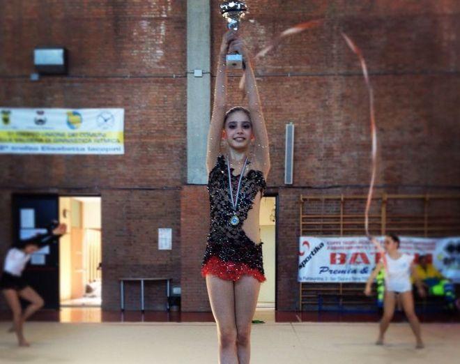 Le ginnaste dell’Arcobaleno brillano al campionato regionale 