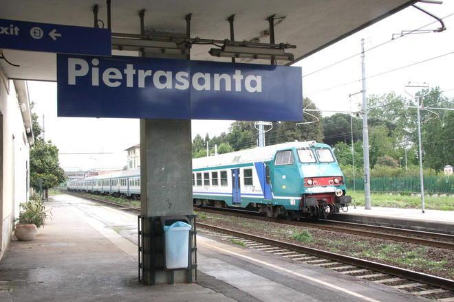 Rubano cavi di rame, traffico ferroviario rallentato per più di due ore