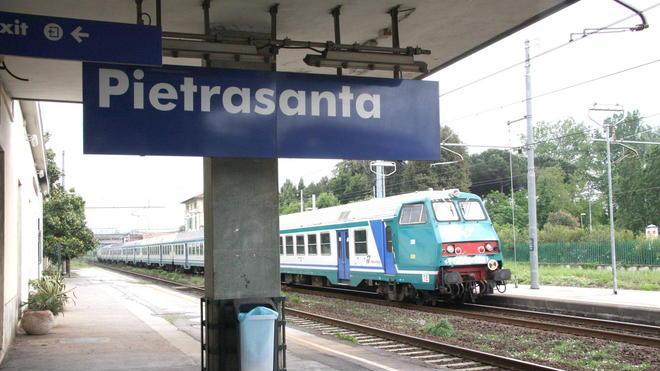 Rubano cavi di rame, traffico ferroviario rallentato per più di due ore
