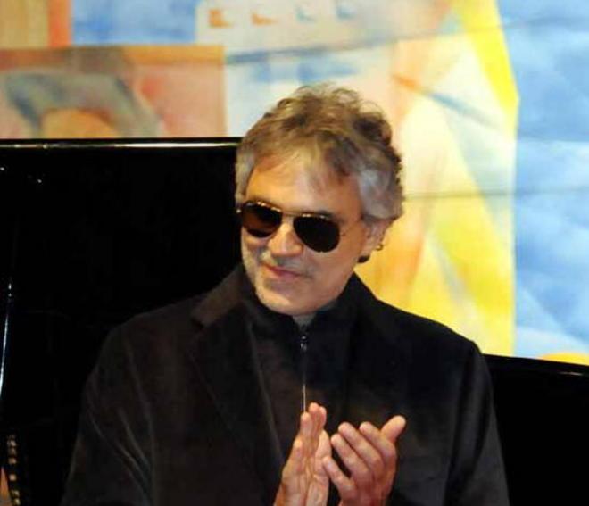 Bocelli, spot per le mura 