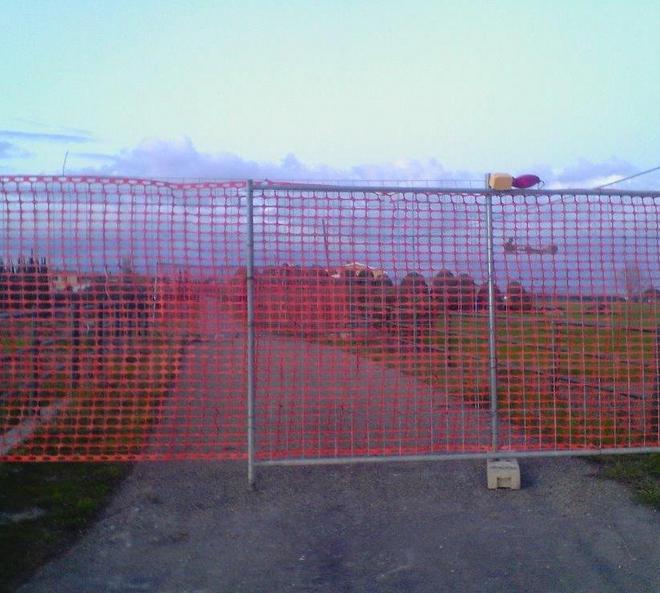 Detto fatto: il ponte inagibile ora è davvero chiuso al transito