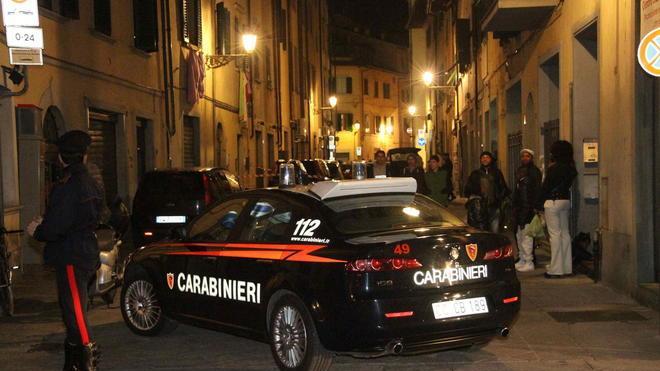 Abitanti di via Pier Cironi a Prato in rivolta: troppa violenza, troppa droga