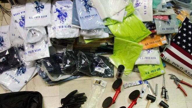 Appartamento trasformato in un magazzino per la refurtiva