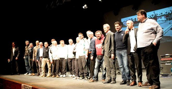Pontaderesi solidali tra sfottò e amarcord 