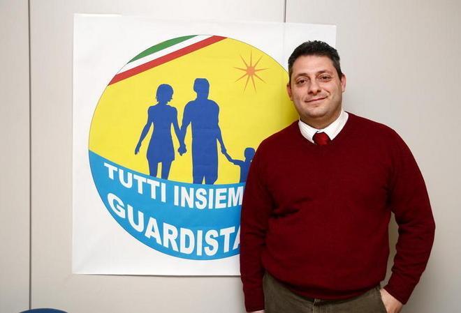 Un poliziotto scende in politica con una lista civica