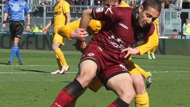 Un ariete per il Napoli: si scalda Belfodil