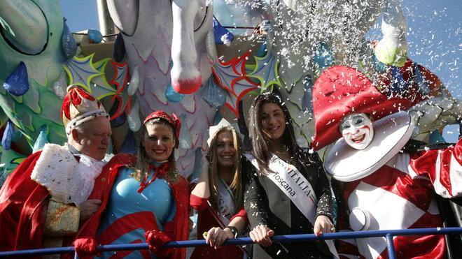 Carnevale, oltre 100mila persone al terzo corso: incassati 420mila euro