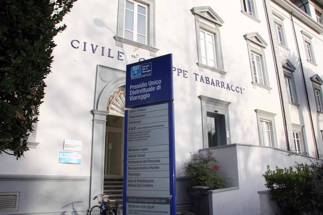Città in lutto per la morte del medico che amava il Viareggio 