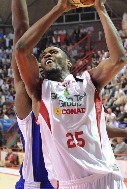 Tocca a Washington fermare le bordate di White 