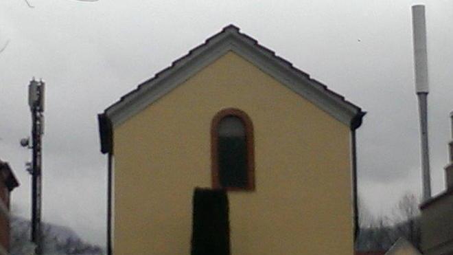 Allarme per la seconda antenna al cimitero