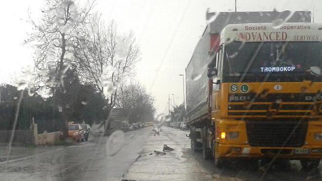 «Qui alle Morelline strade disastrate I clienti se ne vanno»