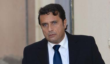 Ortelli risponde a Schettino: "Inverosimile che i gigliesi lo stimino"